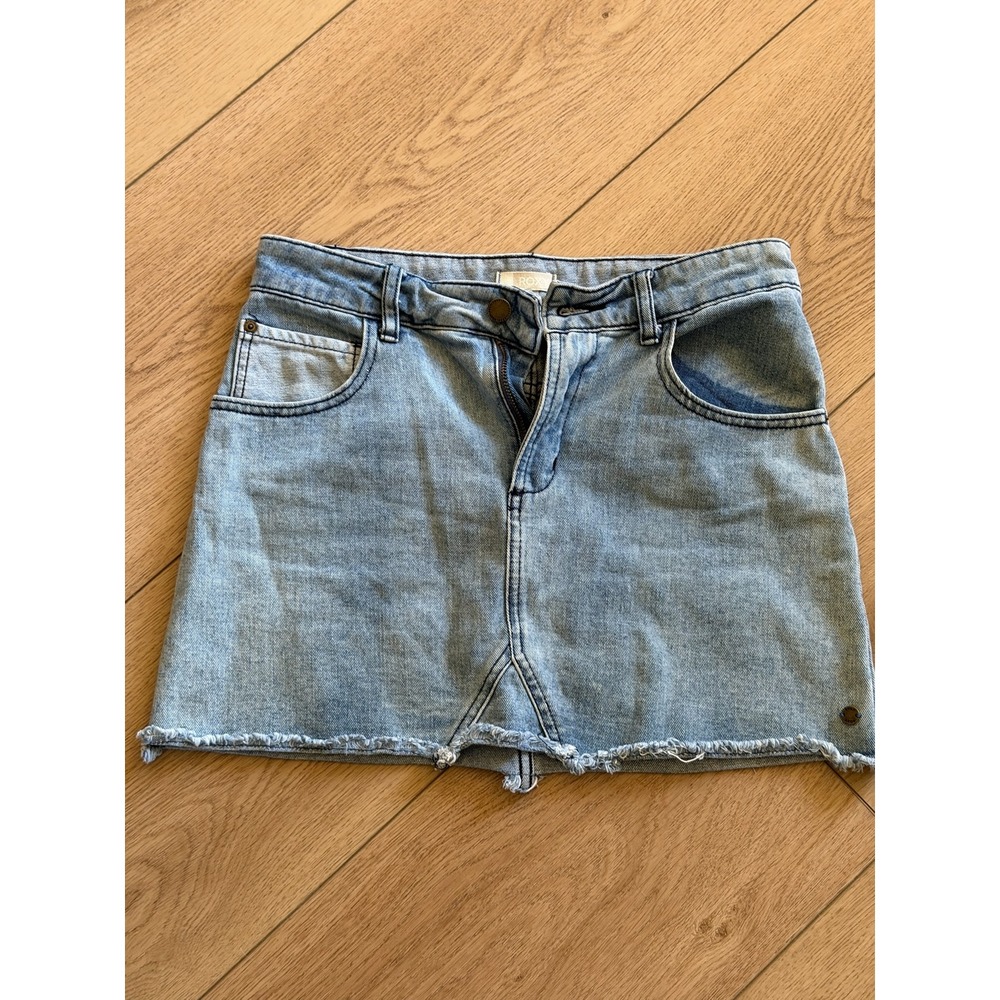 Roxy Womens Light Wash Distressed Raw Hem Denim Mini Skirt Size XS Blue
